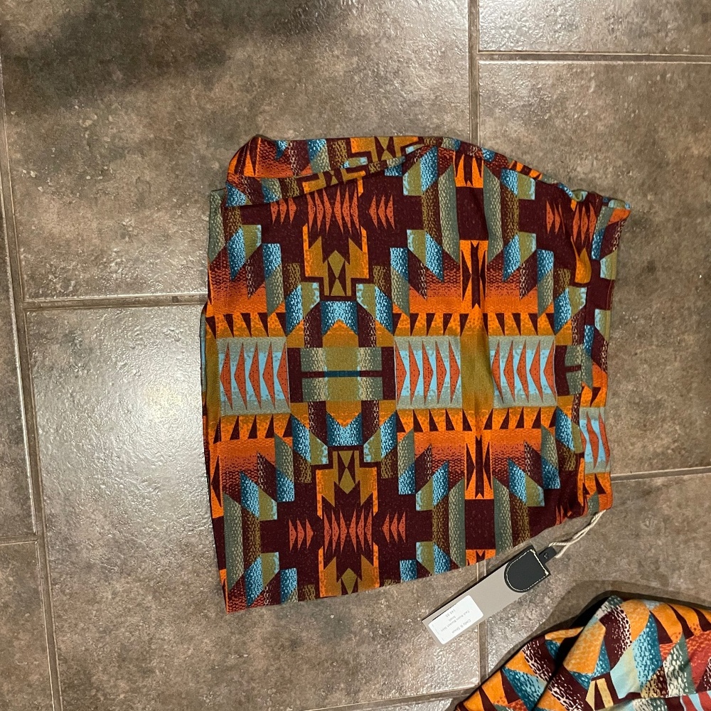 DD ranch tack room blanket skirt